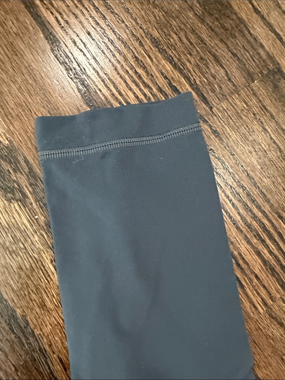 lululemon athletica Black Leggings with Reflective Logo - Picture 4 of 5